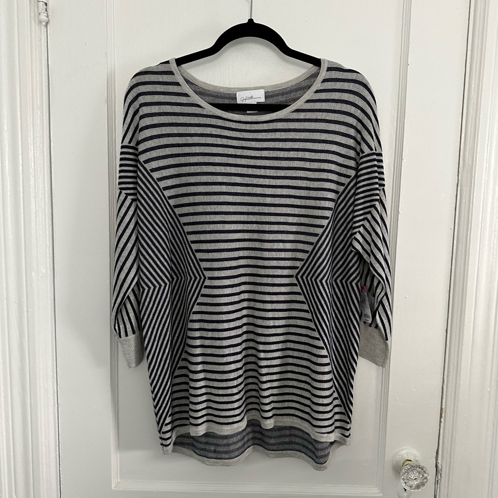 NWT Jaclyn Smith 3/4 Sleeve Gray and Black Patterned Shirt Size XL